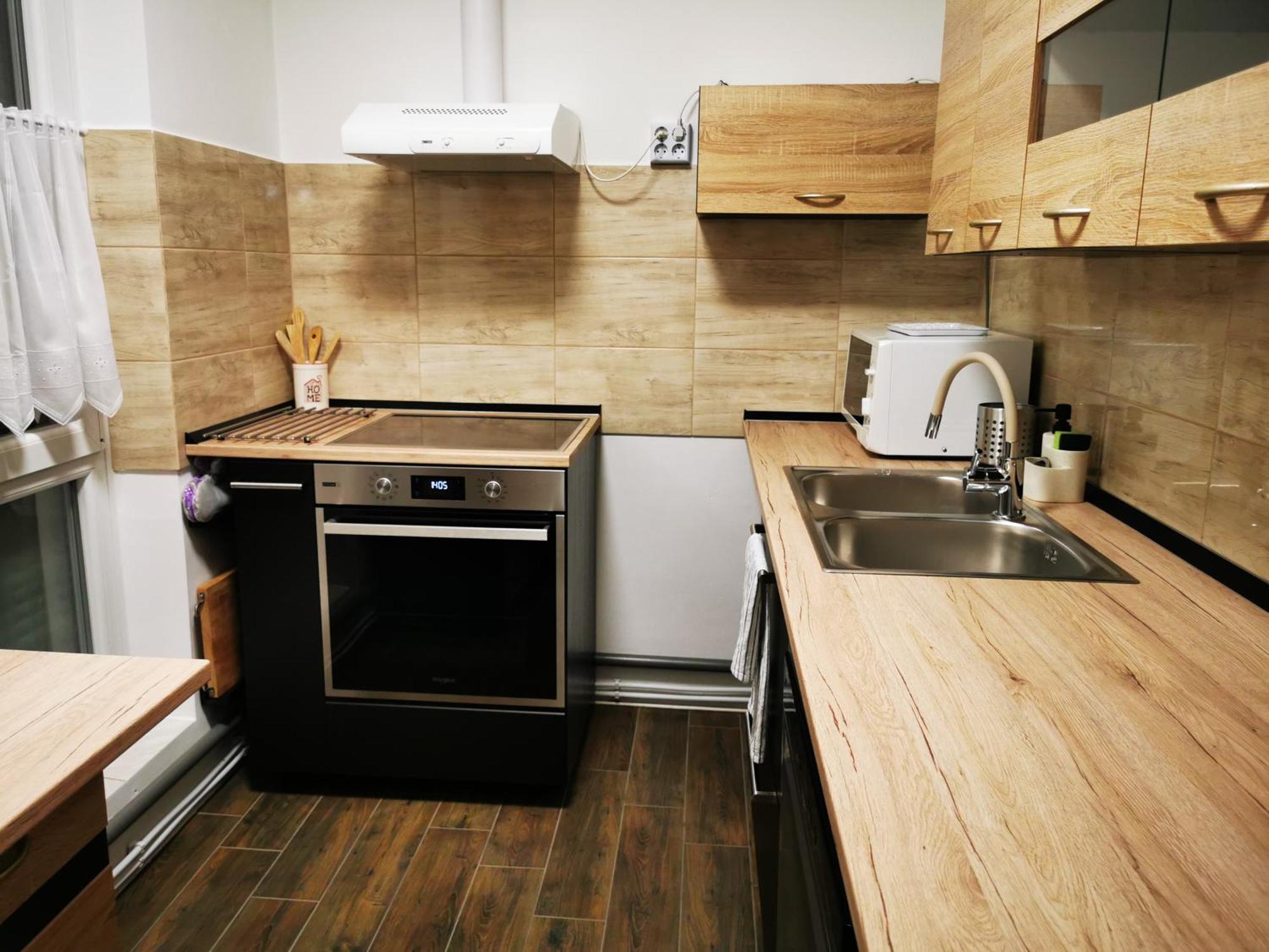 Szekszárd Central Park Apartman מראה חיצוני תמונה
